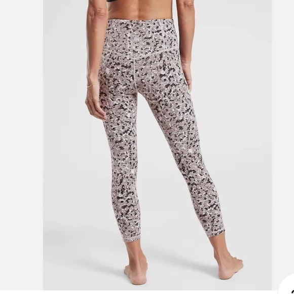 Athleta Elation Textured 7/8 Tight Legging - Picture 2 of 10